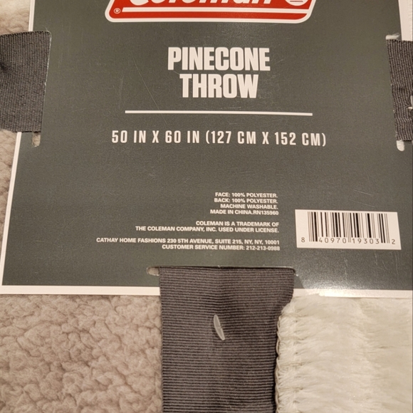 NWT Coleman Blanket Sherpa Reversible Throw Plush Camping Comfort / Aztec - Picture 6 of 6